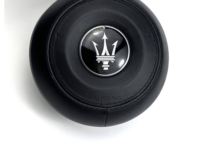 Подушка безопасности водителя    Maserati Grecale