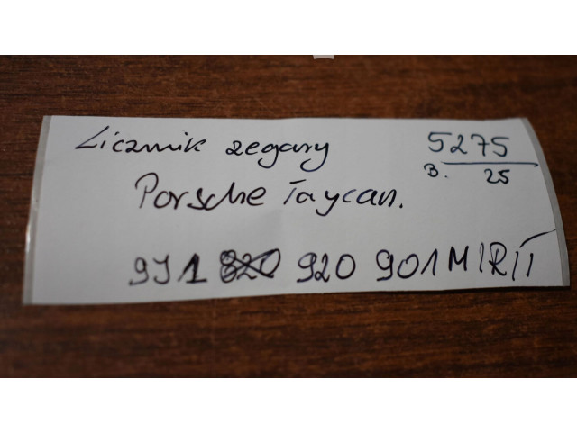Píst    Porsche Taycan 9J1     