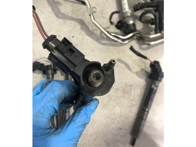 Vstřikovač 03L130277, 04451160301481   Audi A6 S6 C6 4F     