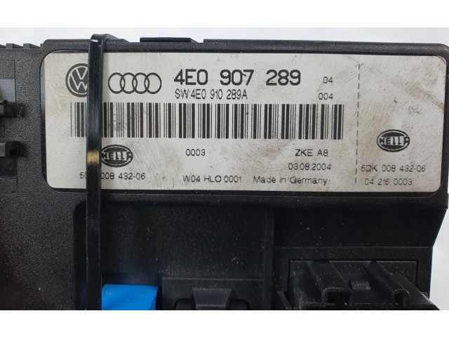 Přístrojová deska  Audi A8 S8 D3 4E 2003   