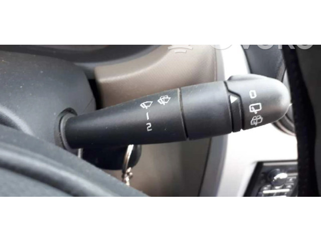 Переключатель дворников 8200792584, MANDOLIMPIA   Renault Sandero I