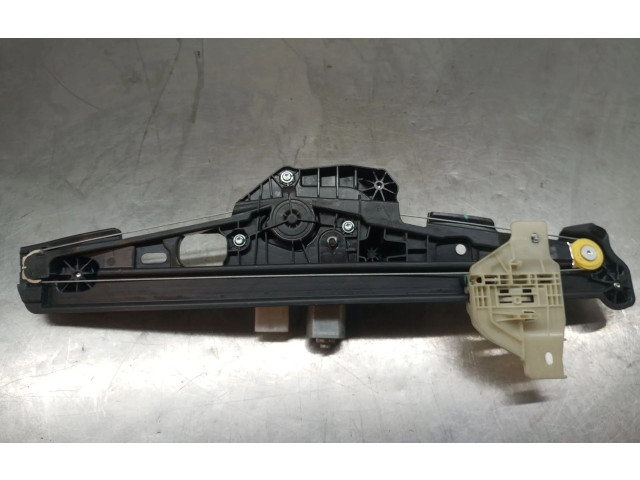 Zpětné zrcátko  Renault Captur II 2025  807218516R  