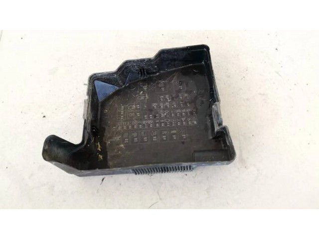 Крышка блока предохранителей 8v5114a075ca, 7154-9535-30   Ford C-MAX II    