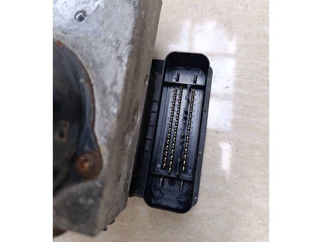 Jednotka ABS A2095452532   Mercedes-Benz C W203 2001