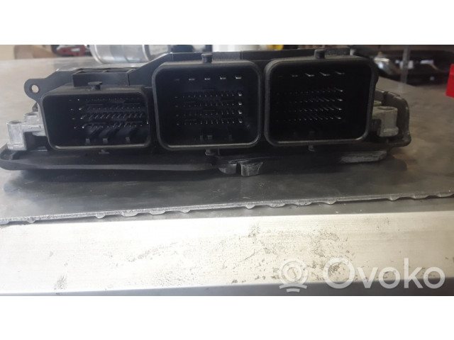 Блок управления двигателя 0281015847   Citroen C3