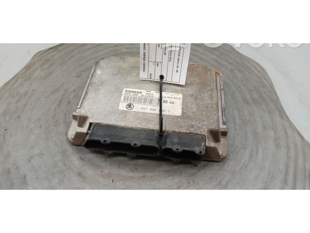 Блок управления двигателя 047906030C, 5WP4208   Skoda Felicia I