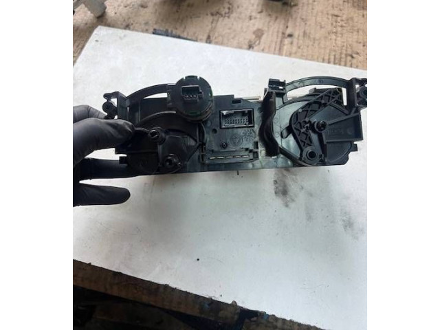 Блок управления климат-контролем 69657303   Smart ForFour I