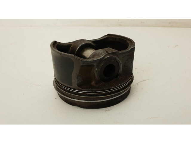 Píst 83955, 83955508   BMW 3 E36  pro benzínový motor 2.5  M50 NV