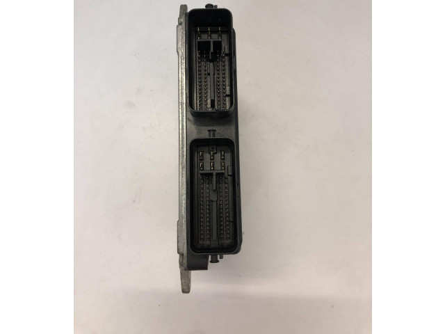 Блок управления двигателя 1860186900, 1860B869   Mitsubishi Colt
