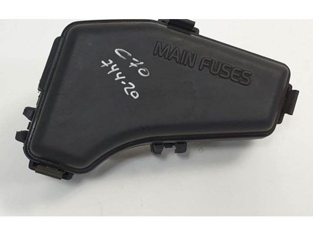 Блок предохранителей 551661MO54   Volvo C70    