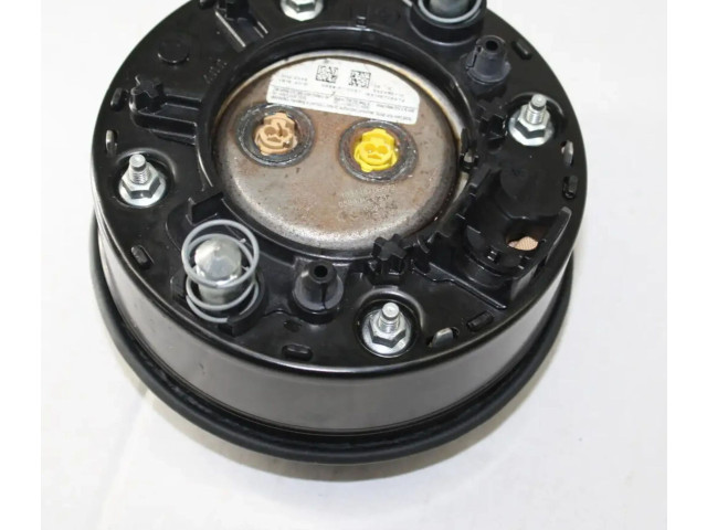 Volant Porsche Taycan 9J1 2021   