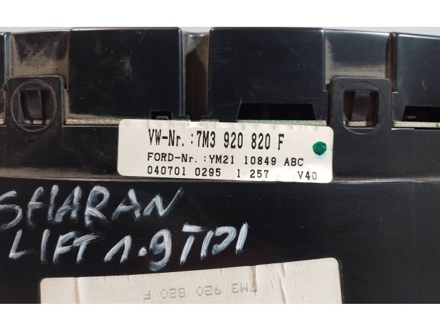 Přístrojová deska  Volkswagen Sharan 2002 7M3920820F, YM2110849ABC  