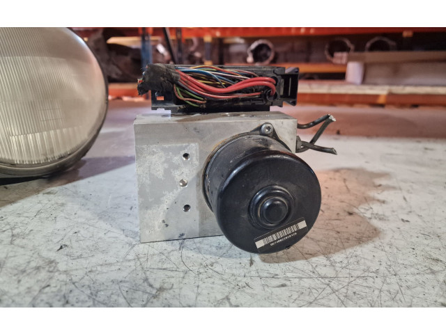 Jednotka ABS A2095452532   Mercedes-Benz C W203 2003