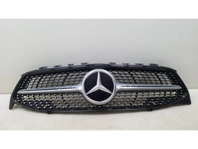 Передняя решётка Mercedes-Benz CLA C118 X118 2019- года A1188880000      