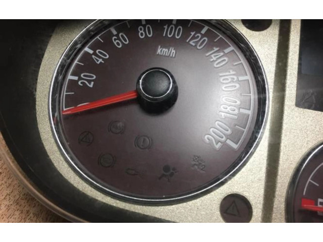 Přístrojová deska  Lancia Musa 2008   
