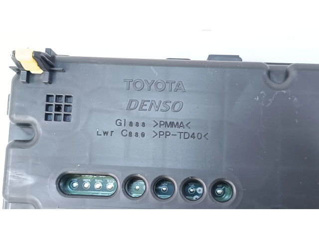 Přístrojová deska  Toyota Prius c 2012 838005CF80, 4573004511  