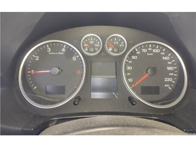 Přístrojová deska  Audi A2 2004 110080150, 81117994  