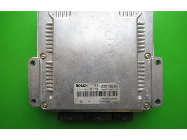 Řídící jednotka 8200233343, 0281011087   Volvo S40, V40 2003