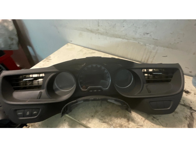 Панель приборов 9682387877, 63040700   Citroen C5       