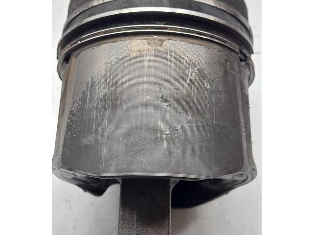  Поршень  7701473483, 7701478827  Renault Espace -  Grand espace IV  