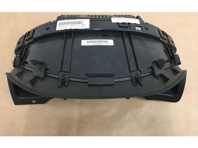 Přístrojová deska  Mercedes-Benz C W204 2008 A2045406148, A2C53245324  