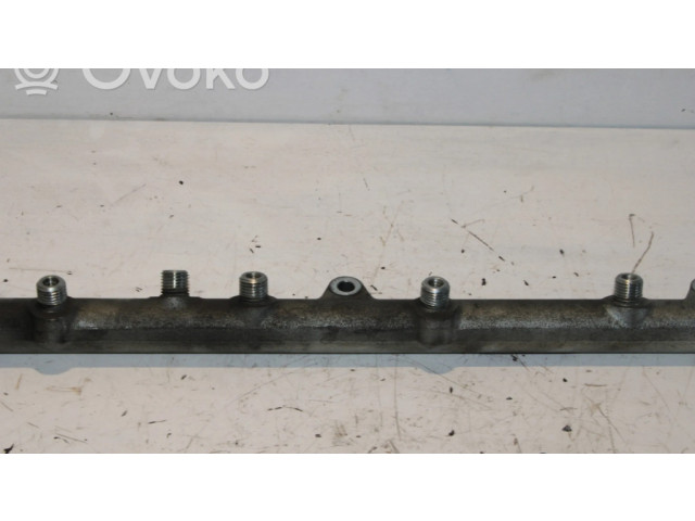 Vstřikovací lišta 0445216002   BMW 5 E39  pro naftový motor 2.5 256D1 Dyzelis