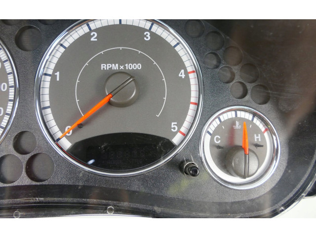 Přístrojová deska  Jeep Cherokee III KJ 2006 P56044876AD  