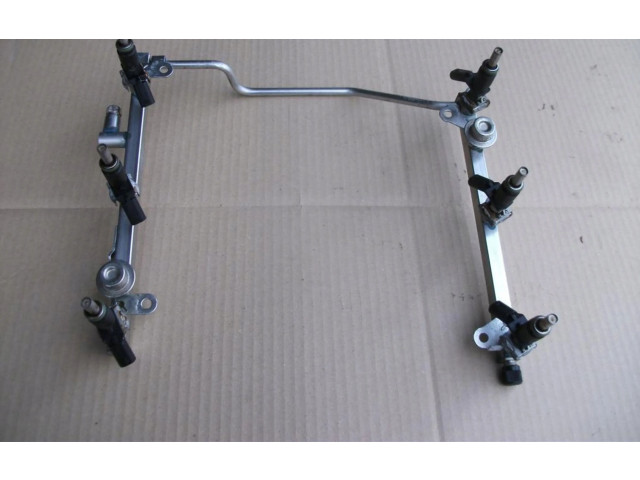 Vstřikovací lišta A2730700795, A2720780248   Mercedes-Benz C W204     