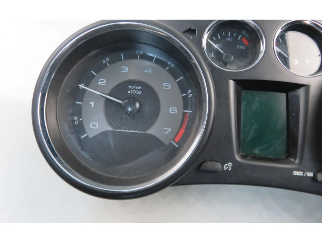 Přístrojová deska  Peugeot RCZ 2010 9666661180  