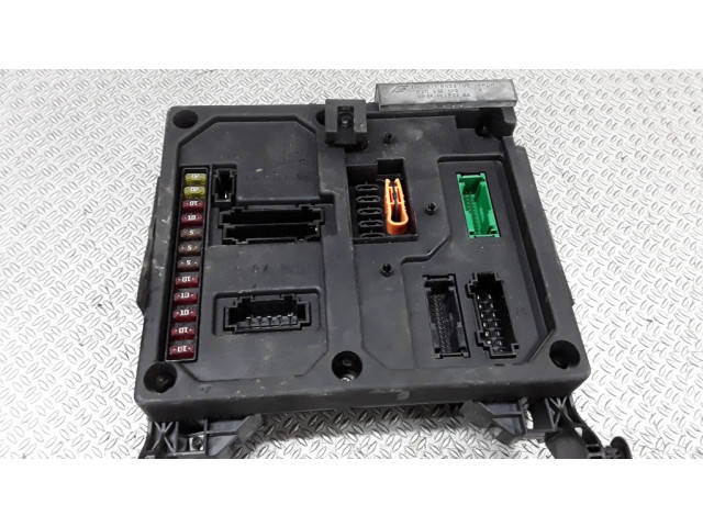 Блок предохранителей 7M0971882A   Ford Galaxy    