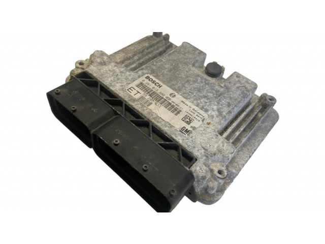 Řídící jednotka 55205633, 0281013408   Opel Vectra C 2005