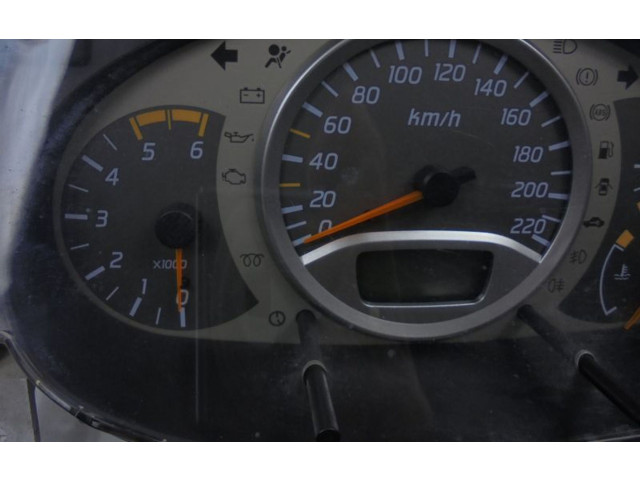 Přístrojová deska  Nissan Almera Tino 2001 BU064, BU064  