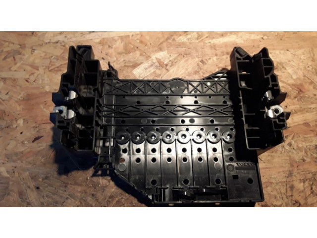   Pojistková skříňka 31337535, 306591923   Volvo V40 2014