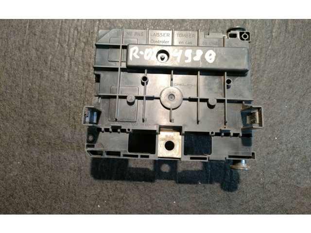   Pojistková skříňka 9667044980   Peugeot 3008  2010