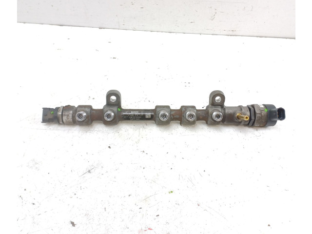 Vstřikovací lišta 2381033030, 2328033020   Toyota Auris 150    1ND-TV 