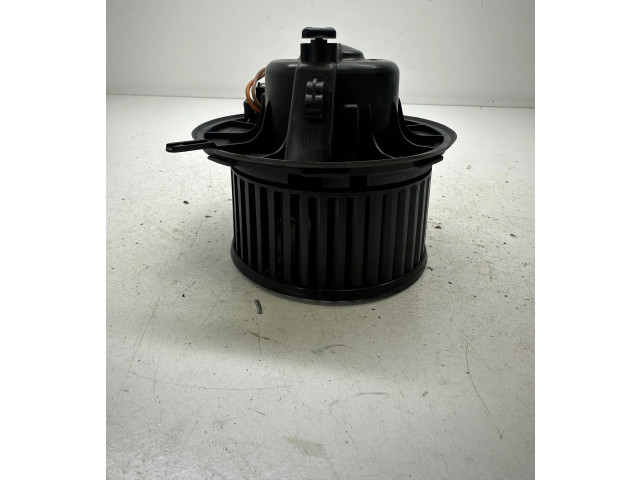Вентилятор печки 3C1820015T, 3C0907521F   Volkswagen Tiguan