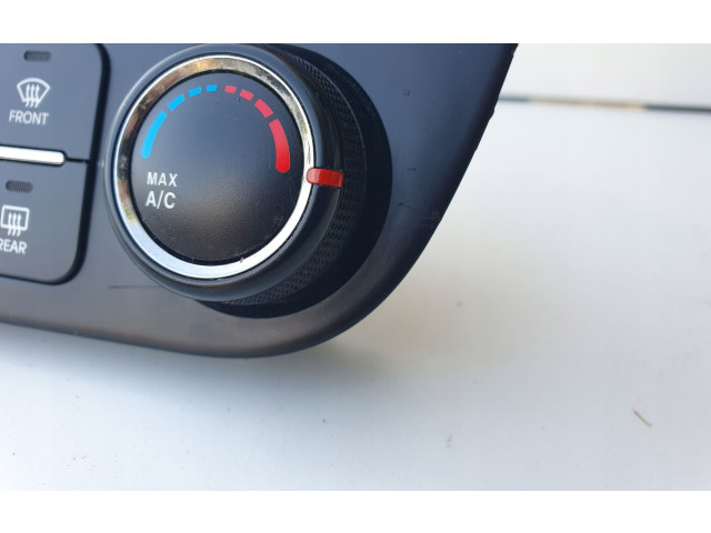 Блок управления климат-контролем 972503u0014car   KIA Sportage