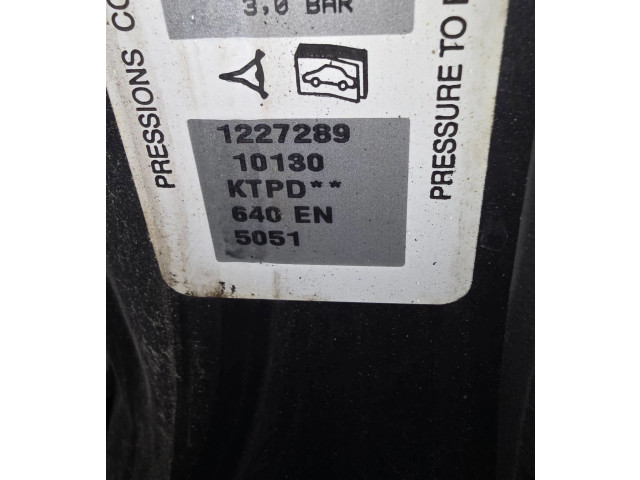 Zpětné zrcátko  Peugeot 308 SW  2009  0306040, 0308094  