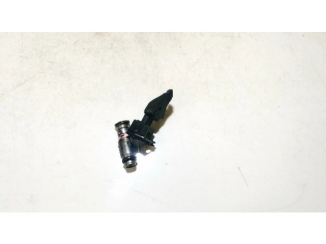 Vstřikovač 8200051963   Renault Clio II  pro benzínový motor 1.4  