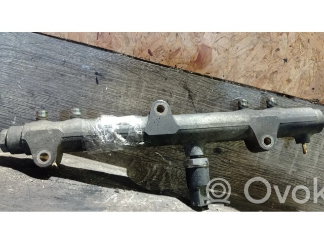 Vstřikovací lišta 0445214041   Chrysler Voyager  pro naftový motor 2.8  