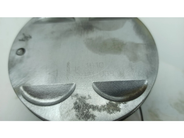 Píst 062120546, 161036038   Cadillac SRX  pro benzínový motor 3.6  