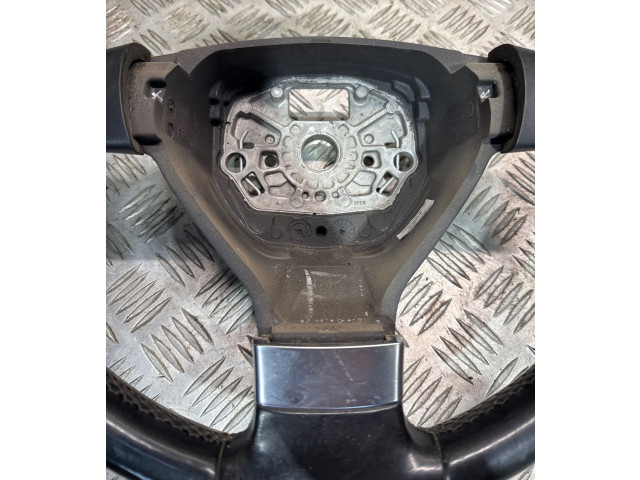 Руль Volkswagen Tiguan  2007 - 2016 года 1T0419091AB, 5N0880201A      