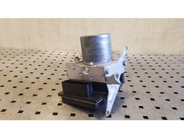 Блок АБС 34516768550, 6768550   BMW  X1 E84  2009-2015 года