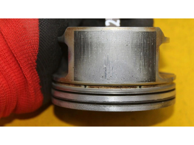  Поршень с шатуном  92L85  Lexus RX 330 - 350 - 400H  