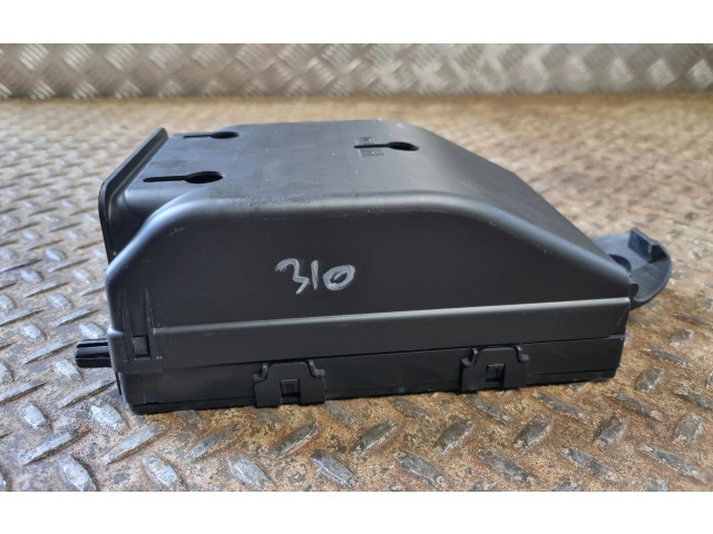   Pojistková skříňka 31682732, 32209198   Volvo XC60 2019