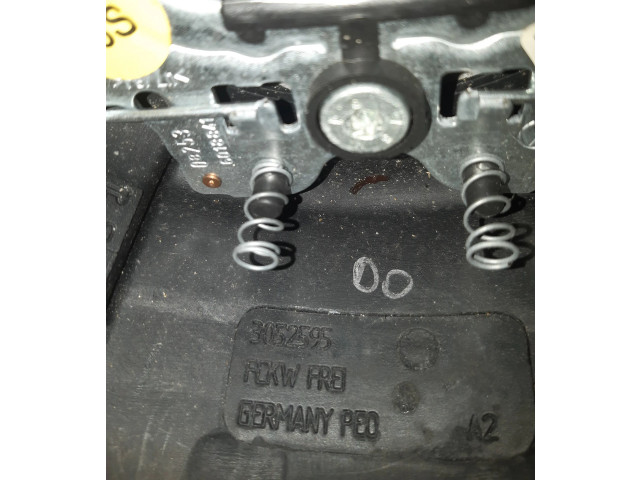 Volant Volkswagen Touran I 2005 3052595  