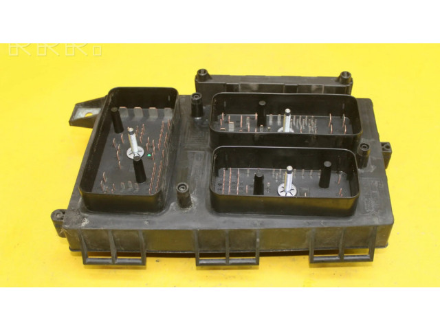   Pojistková skříňka 13206754, 5DK00866838   Opel Zafira B 2007