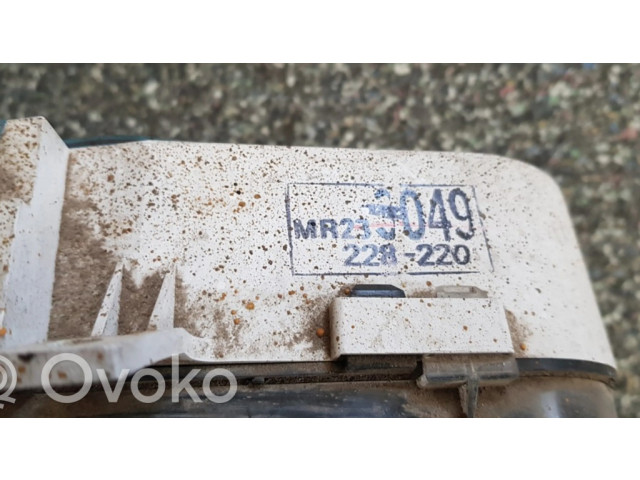 Панель приборов MR233049   Mitsubishi Lancer       