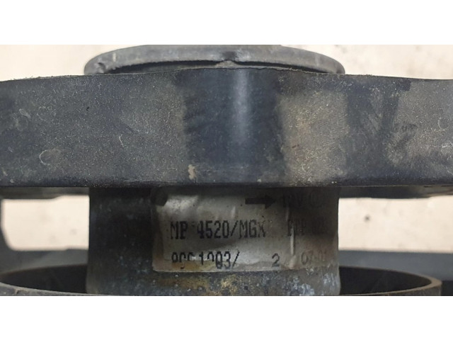 Вентилятор радиатора     MP4520MGX, FTP8223    Mitsubishi Carisma 1.8