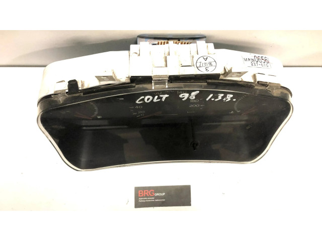 Панель приборов MR390656, 237610   Mitsubishi Colt       